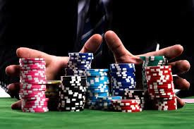 Các dạng cược trong poker: Hướng dẫn chi tiết và chiến thuật