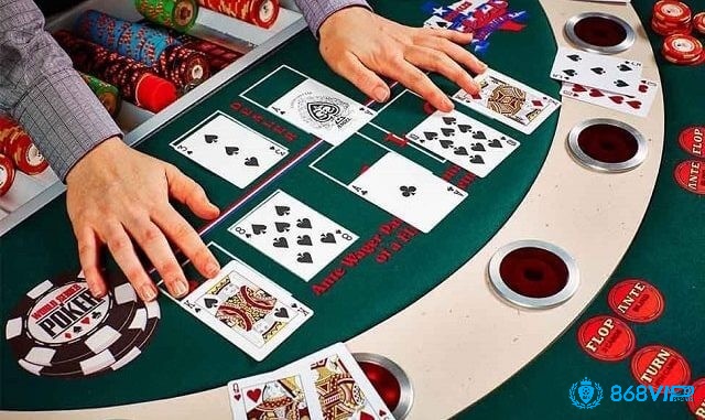 Luật chơi Poker quốc tế có những đặc điểm gì?