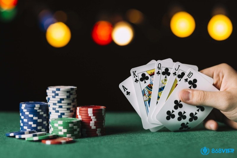 Short Deck Poker mang đến sự thay đổi độc đáo cho cách chơi Poker thông thường, giúp trò chơi căng thẳng và đầy tính thách thức hơn.